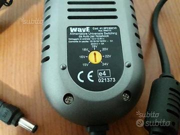 Alimentatore da auto regolabile