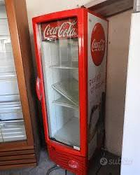 Vetrina frigor coca cola