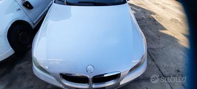 BMW 320D ANNO 2010 - COFANO ANTERIORE