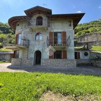 CASA INDIPENDENTE A COSTA VOLPINO