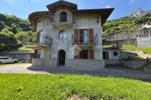 CASA INDIPENDENTE A COSTA VOLPINO