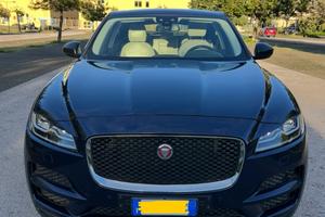 Jaguar F-Pace 2.0 D 240cv prestige accetto permute