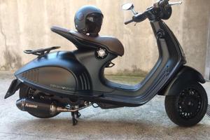 VESPA 946 ARMANI