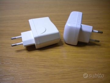 ALIMENTATORI 220V a USB + 2 CAVI USB