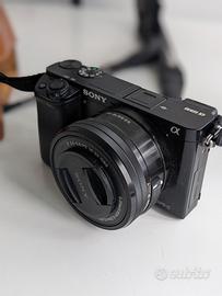 Sony Alpha 6000 (ILCE-6000L) + 16-50mm + acc