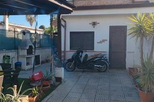 TORVAIANICA ALTA (RM) Villino trilocale 2 livelli