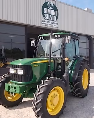 JOHN DEERE 5090G