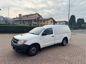 Toyota Hilux 2.5 D-4D 2WD 2p. Pick-up