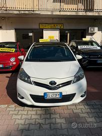 Toyota Yaris 1.4 D-4D 5 porte Lounge
