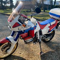 Honda XRV 750 Africa Twin rd04 - 1990