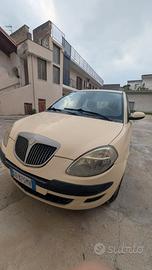 Lancia Ypsilon 1.2 perfetto per i neopatentati