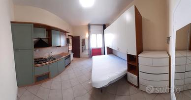 Monolocale Arredato AC WiFi Lavatrice