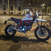 Ducati Desert Sled Scrambler 800 accessoriata