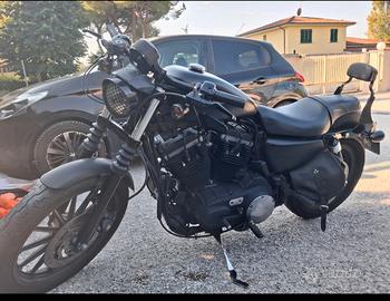 Harley-Davidson Sporster Iron XL 883N