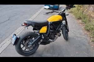 Ducati Scrambler 803 Icon – Yellow '62
