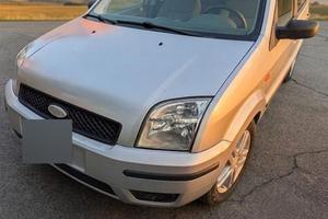 Ford Fusion 2002