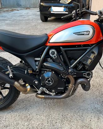 Ducati scrambler 800