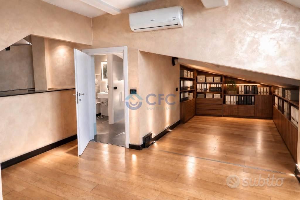 Immobile di 85 m² a Milano - Altro