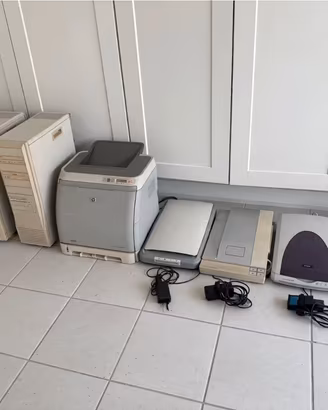 REGALOTTO 3 PC P4 +  2 STAMPANTI LASER + 4 SCANNER