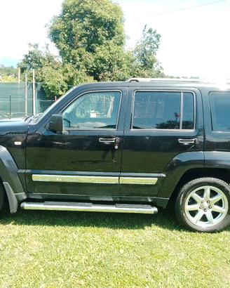 jeep Cherokee kk 