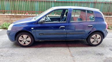 Renault Clio Symbol 1.2 16V