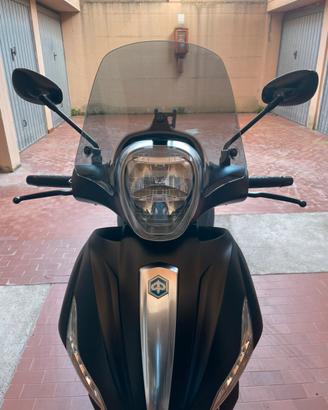 Piaggio Beverly 350