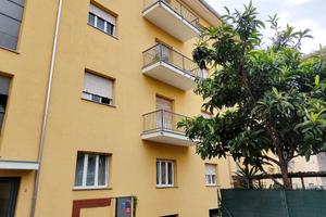 Verbania Intra bilocale 72 mq posto auto e cantina