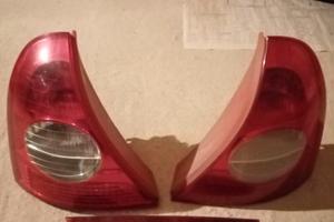 Fari posteriori, olio elf clio 2 benzina anno 2004