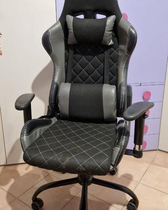 Sedia da gaming Trust GXT 707 perfetta