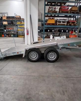 Rimorchio 2 assi con rampa 3500 KG (frenato)