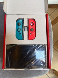 NINTENDO SWITCH  OLED NUOVA MAI USATA