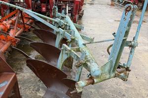 Aratro 4 vomero lineare