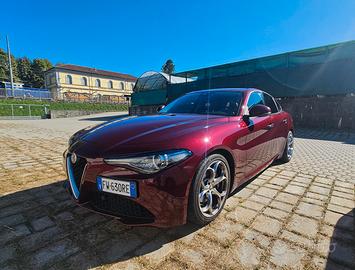 Alfa Romeo Giulia q2 manuale