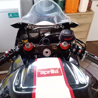 Aprilia RSV Racing Pronto Pista