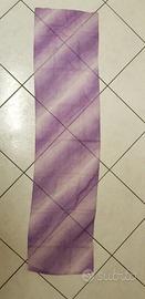 Sciarpa viola a righe