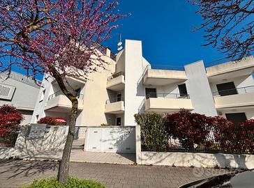 Trilocale, piazza drago, 6 pax, p.spiaggia