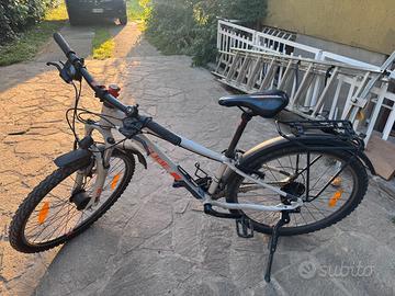 Bicicletta Cube buone condizioni