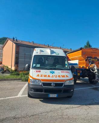 FIAT DUCATO  AMBULANZA 4×4  2006 58000 KM