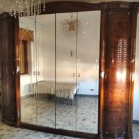 ARMADIO IN RADICA DI NOCE