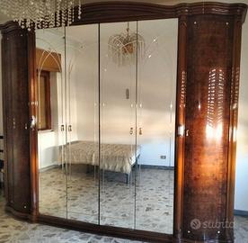 ARMADIO IN RADICA DI NOCE