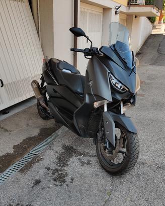 Yamaha X-Max 300 full optional