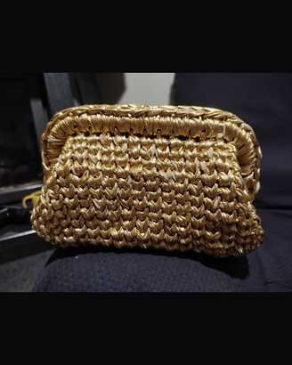 Borsa clutch color oro