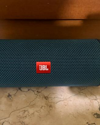 Jbl flip essential 2