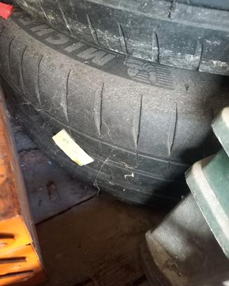 gomme 4 stagioni  con cerchi originali alfa