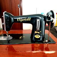 Macchina da cucire anni 50