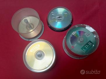 Dischi CD e DVD nuovi imballati