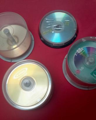 Dischi CD e DVD nuovi imballati