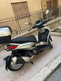 Beverly 300 luglio 2024