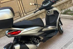 Beverly 300 luglio 2024