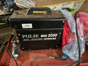 Saldatrice Pulse mig 2052